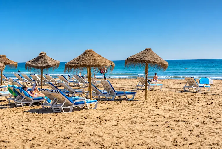Hamacas Confort Premium en primera línea de playa