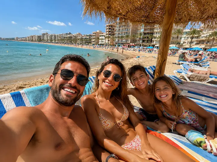 Sombrillas instaladas en las playas principales de Torrevieja