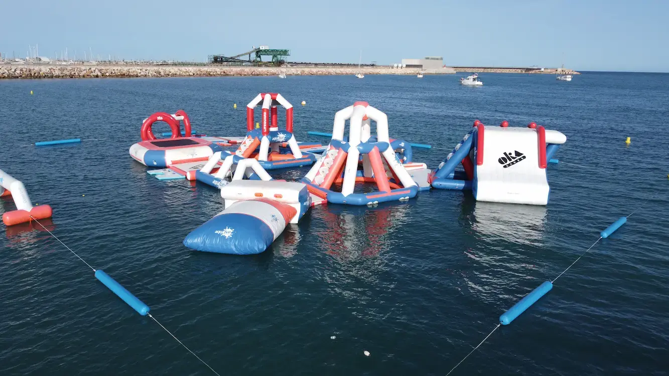 Circuito inflable del Parque Acuático